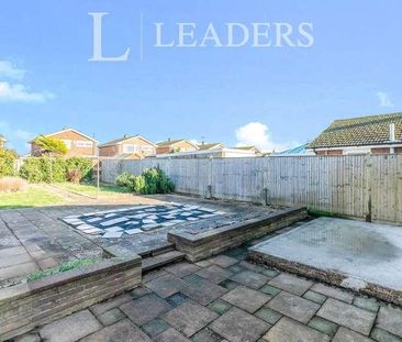 Mountbatten Drive, BN23 - Photo 6