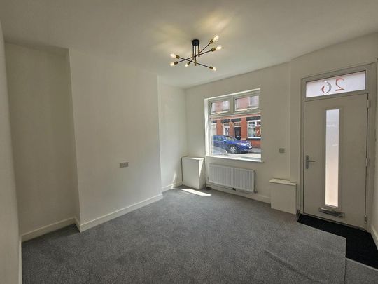 2 bedroom terraced house to rent - Photo 1