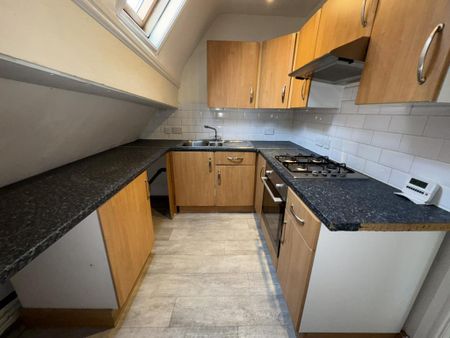 2 bedroom flat to rent - Photo 3