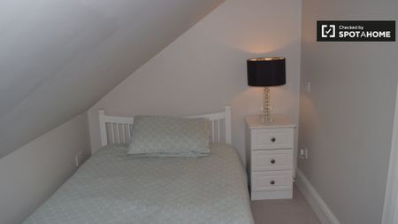 Room for rent in charming 5-bedroom house, Drumcondra Dublin - Photo 3