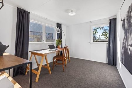 Cute, Comfortable & Convenient Living - Alverstoke Road, Parkvale - Photo 4