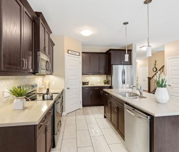 For Lease - 1287 Howlett Circle, London North, Ontario - Photo 2