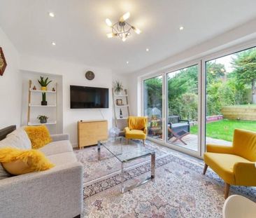 3 bedroom terraced house to rent - Photo 1