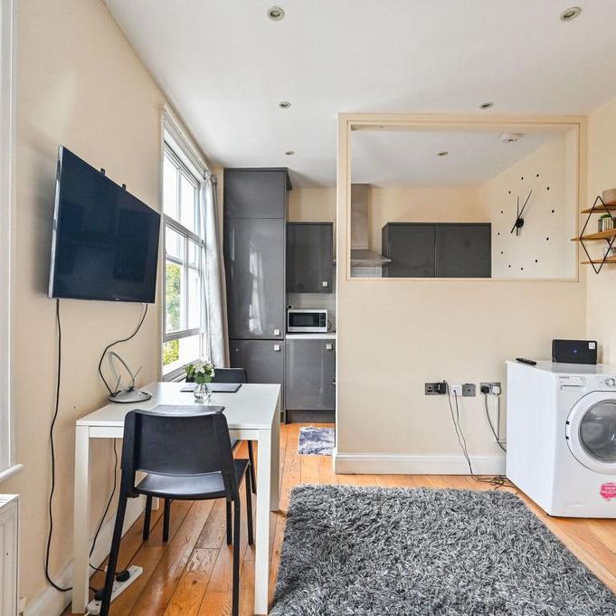1 bedroom flat to rent - Photo 1