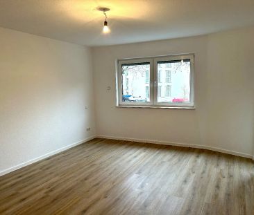 Großzügige 3-Zimmer-Wohnung mit Aufzug und 2 Balkonen in Leverkusen... - Foto 1