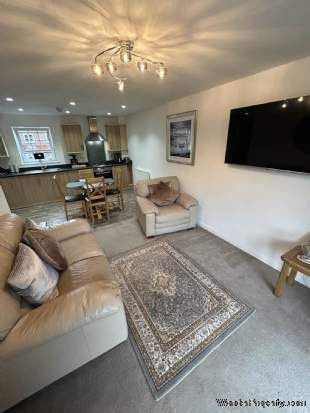 2 bedroom property to rent in Warrington - Photo 2