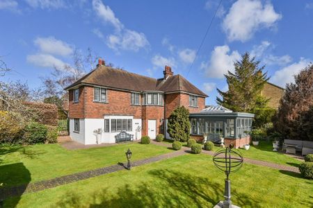 3 bedroom detached house to rent - Photo 2