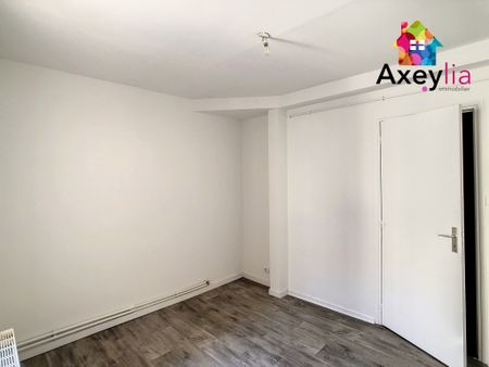 A LOUER - ROANNE - T2 70M2 CENTRE VILLE - Photo 5