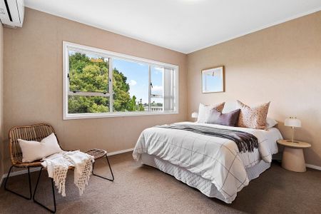 Spacious Family Retreat - Photo 2