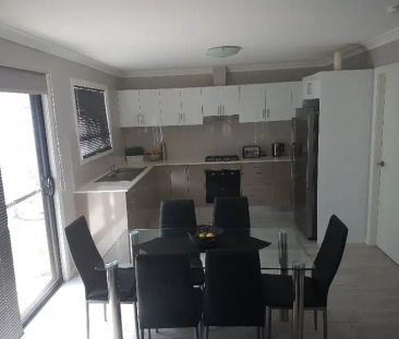 461 Merrylands RD, Merrylands NSW 2160 - Photo 4