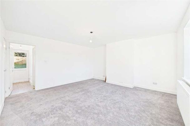 Honey Hill, Lambourn, Hungerford, Berkshire, RG17 - Photo 1