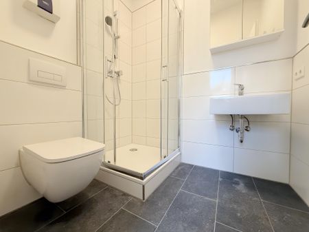 HOCHWERTIGE 2-ZIMMERWOHNUNG IM ALTBAU ZU MIETEN! - Foto 4