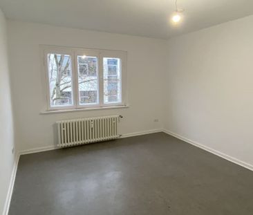 Zimmer ca. 13,5 m² innerhalb einer 3er-WG // 2.OG links, Zimmer 3181 - Photo 5