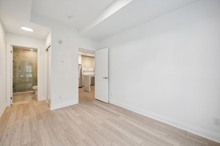 For Lease - 3250 Carding Mill Trail Unit# 223, Oakville, Ontario - Photo 4