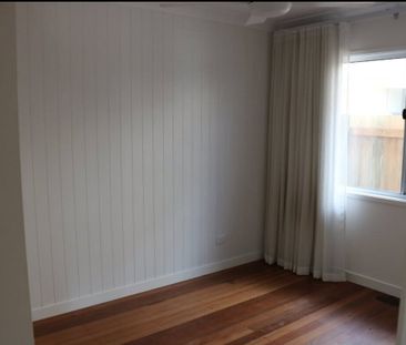 Coolangatta - Photo 1