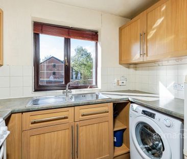 1 bedroom flat to rent - Photo 5