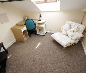 5 bedroom semi-detached house to rent - Photo 5