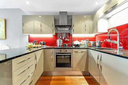 A one bedroom apartment in The Bridge, Battersea SW11, available to let through Knight Frank Battersea and Riverside. - Photo 5