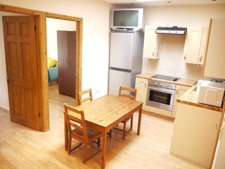 3 bedroom apartment to rent - Photo 4