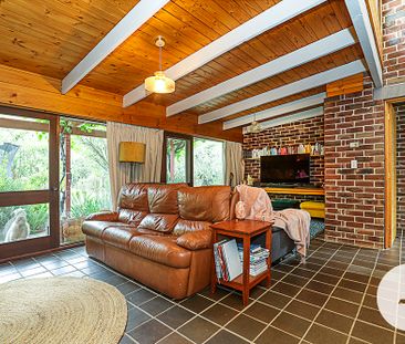 76 Crozier Circuit, Kambah ACT 2902 - House For Rent | Domain - Photo 1