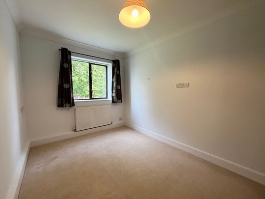 Beech Court, Solihull, B91 - Photo 1