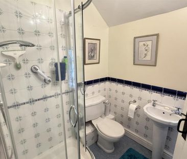 3 bedroom detached house to rent - Photo 5