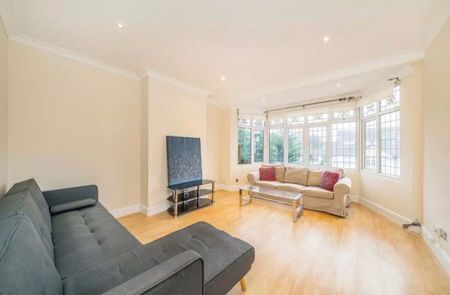 2 Bed Flat, Hurstwood Road, NW11 - Photo 2
