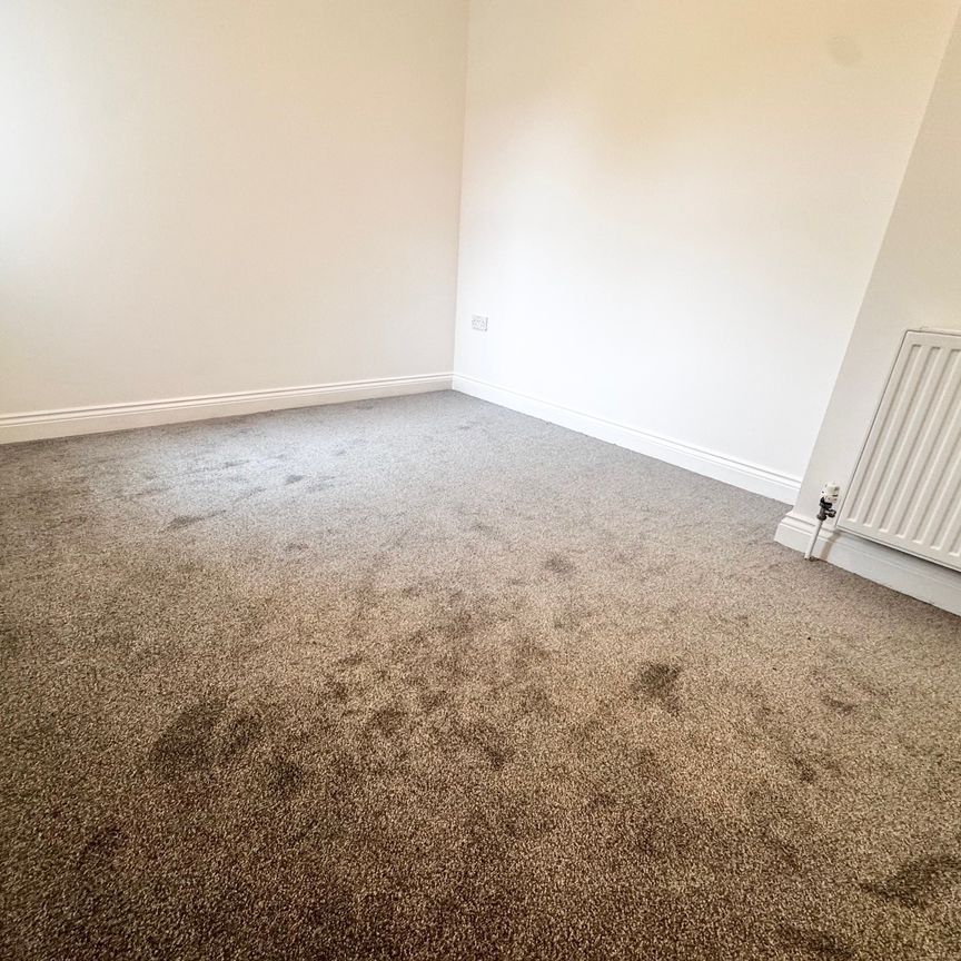 Pine Road, Bournemouth - Photo 1