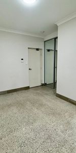 Modern Studio Apartment - Photo 4