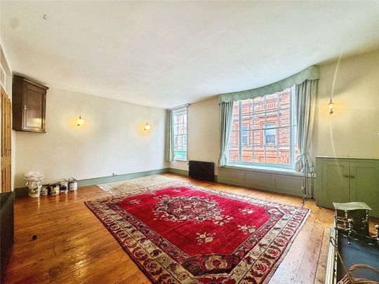 3 bedroom apartment to rent High Street, Lewes, East Sussex, BN7 - Photo 1