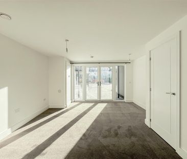 Flat 61, 5 Martin Court, Hastings, TN34 1EF - Photo 2