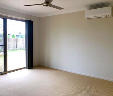 Air Conditioned Bright and Breezy Family Home! - Photo 1