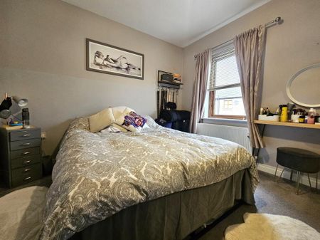 11 Millhouse Close, Antrim, BT41 2WD - Photo 2