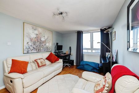 3 Bed Flat, Ward Point, SE11 - Photo 3