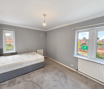 3 bedroom detached house to rent - Photo 3