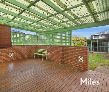 349 Waterdale Road, Bellfield - Photo 2