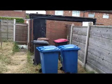 2 Bed Terraced House, Freesia Avenue, M38 - Photo 4