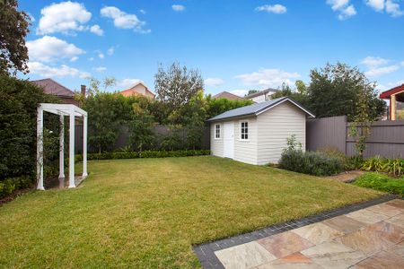 18 Aboud Avenue, Kingsford. - Photo 4