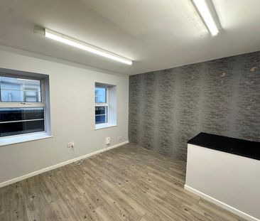 2 Bed 1st Floor Apartment - Photo 5