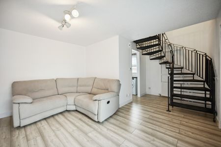 Abbot Road - Photo 2