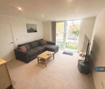 1 bedroom flat to rent - Photo 6