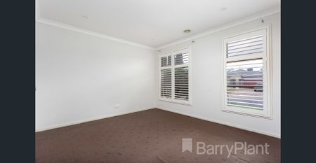 Stunning Family Home - Photo 3