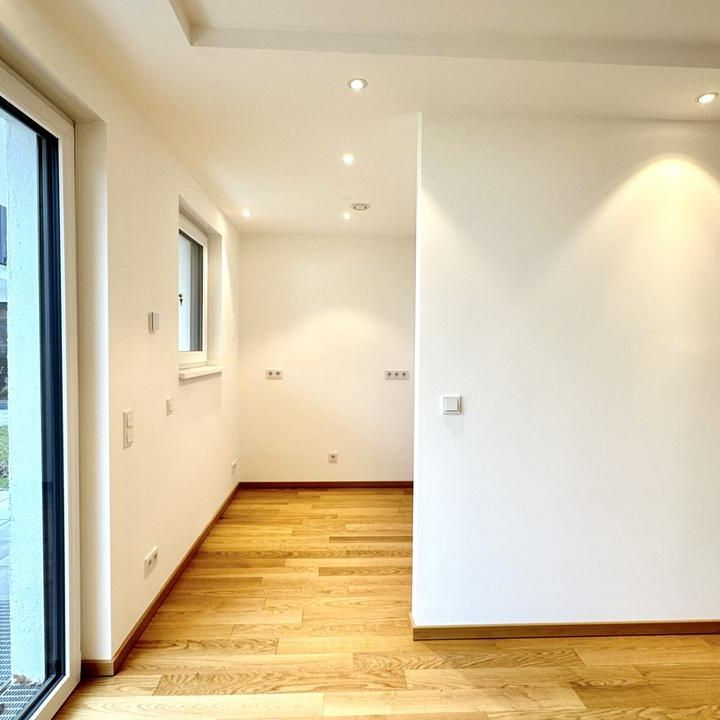 Besondere 3-Zimmer Erdgeschosswohnung mit Hobbyraum - Foto 1