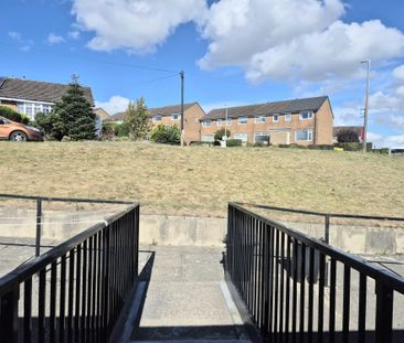 Claremount Road, Halifax - Photo 1