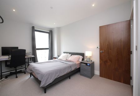 1 Bed Flat, Morello House, E14 - Photo 5