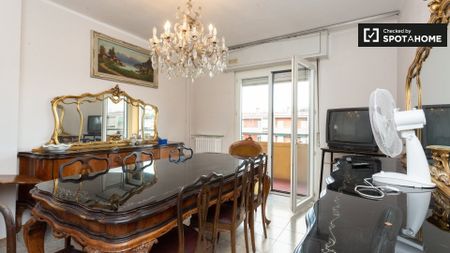 milan, Lombardy 20141 - Photo 2