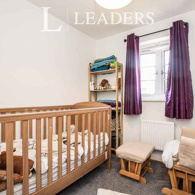 3 bedroom semi-detached house to rent - Photo 1