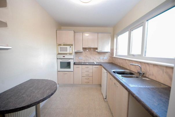 3 bedroom maisonette to rent - Photo 1