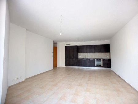 Sion, appartement récent de 2.5 pces dans le quartier des Potences - Foto 4