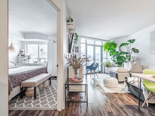 For Lease - 255 Richmond Street Unit# 1410, Toronto, Ontario - Photo 1